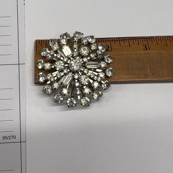 Vintage 50s Clear Rhinestone Sparkling Starburst Brooch Prong Set - Picture 5 of 8